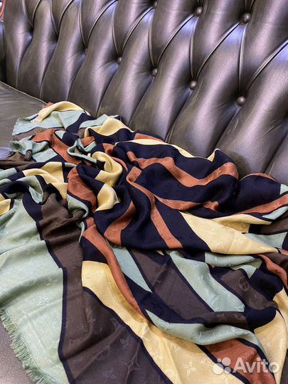 Платок шаль Louis Vuitton