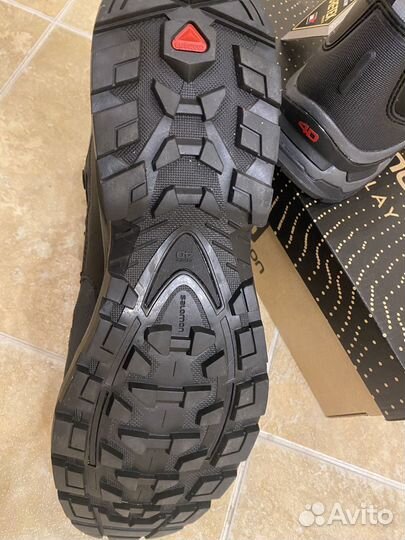 Трекинговые ботинки Salomon Quest 4 GTX