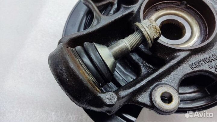 Кулак поворотный задний левый Jeep Grand Cherokee