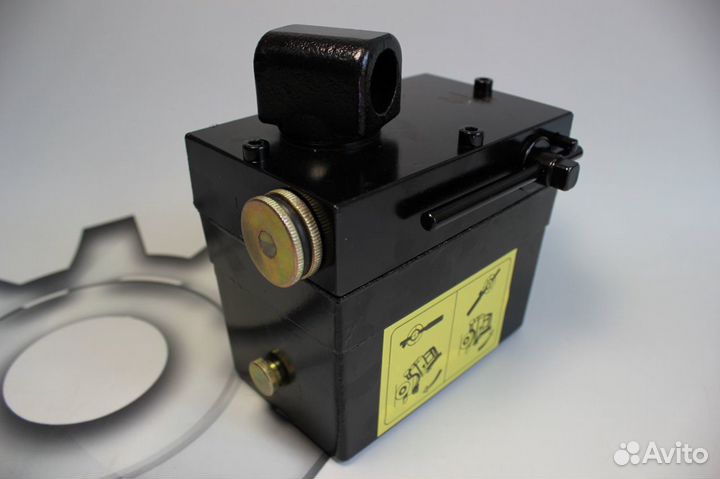 Насос подъёма кабины 45104