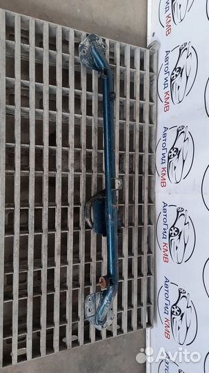 Усилитель переднего бампера Audi 80 B4