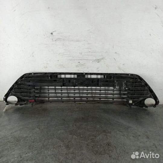 Решетка бампера передняя Toyota Camry 55 2014-2017