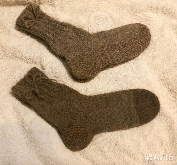 Варежки, носки ручной работы