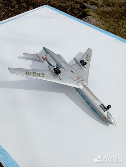 Модель самолета Ту-134