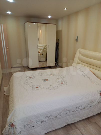 3-к. квартира, 80 м², 5/5 эт.