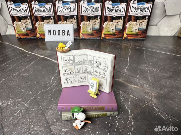 Фигурки Snoopy Book