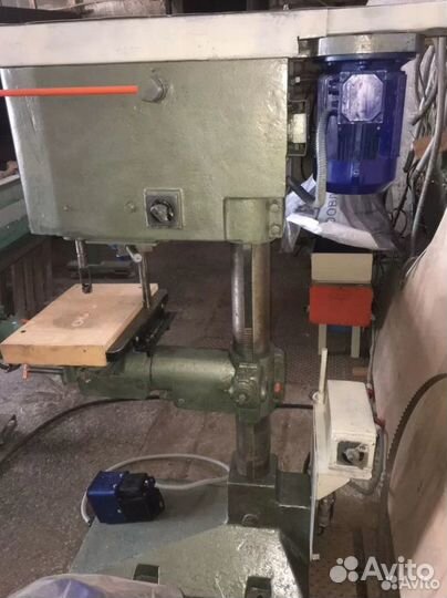 Сверлильный станок по дереву