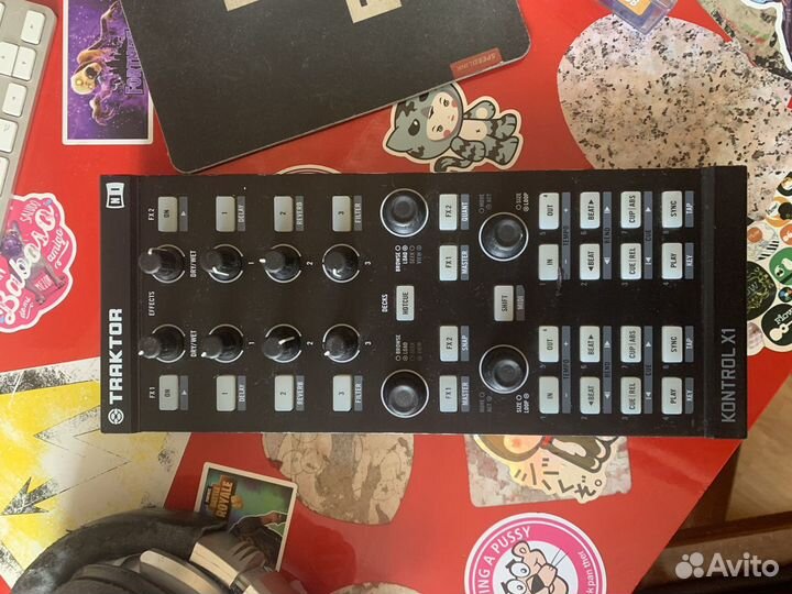 Контроллер Traktor X1