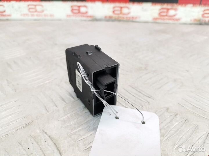 Кнопка корректора фар Nissan Note E11 2006