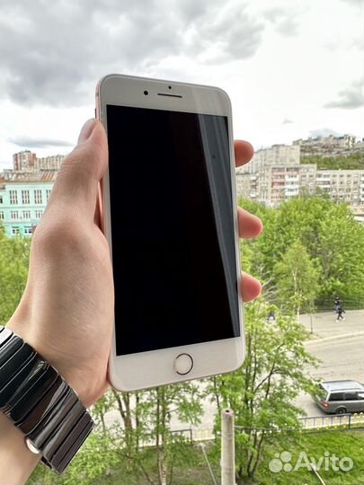 iPhone 8+ 64gb Золотой