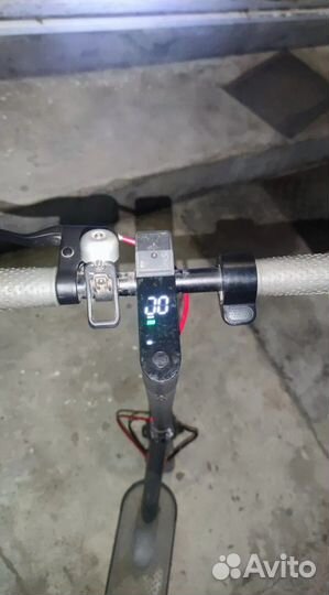 Оригинальный электросамокат Xiaomi m365 pro