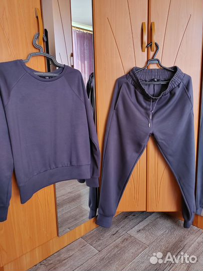 Спортивный костюм женский