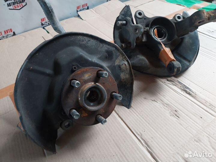 Поворотный кулак Toyota celica t230