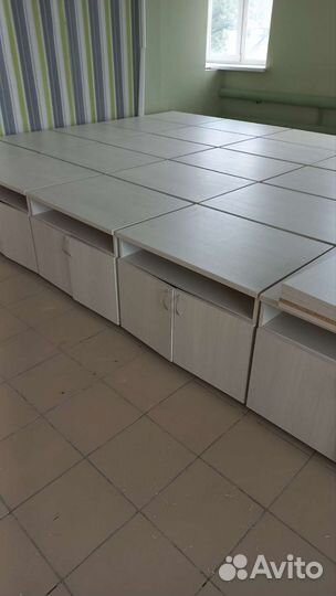 Тумба под оргтехнику