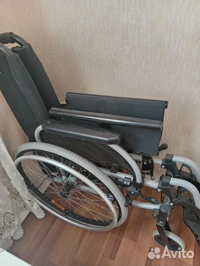 Коляска инвалидная