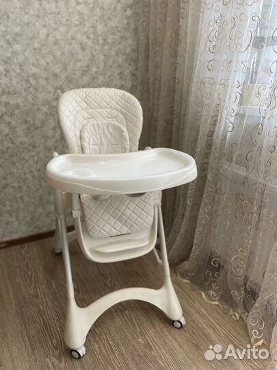 Стульчик для кормления nuovita