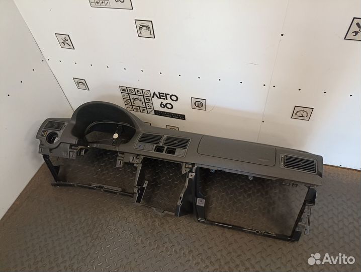 Торпедо для VW Golf 4