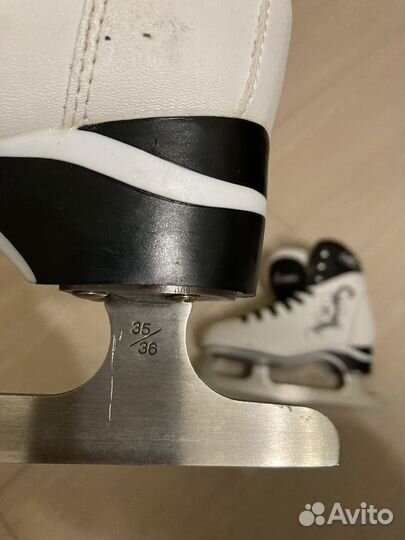Коньки фигурные женские