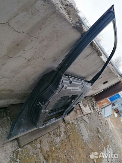 Дверь передняя левая Nissan x trail t31