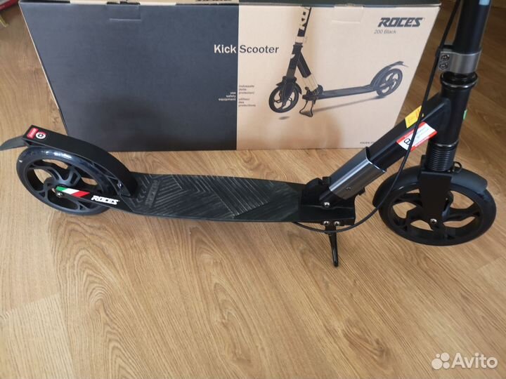 Самокат Roces 200 Black