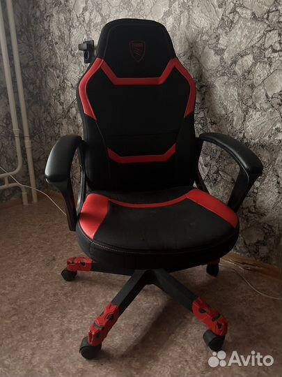 Компьютерное кресло