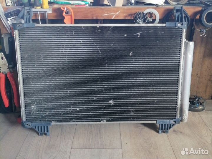 Радиатор кондиционера vitz