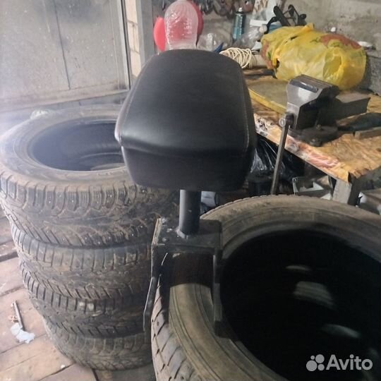 Подлокотник