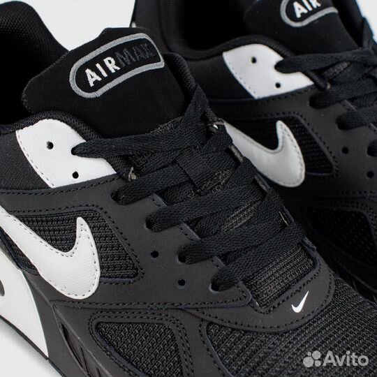 Nike Air Max IVO