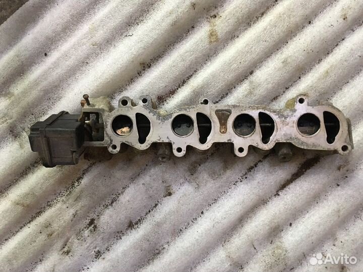 Коллектор впускной нижняя часть (Ford Focus USA)