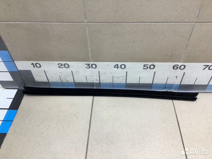 Накладка стекла задняя левая Audi A3 8V czca 2014