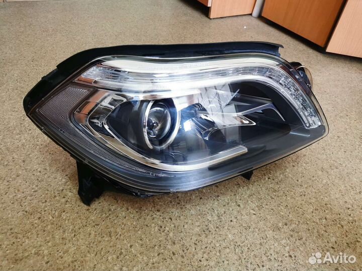 Фара правая Mercedes GL x166 w166