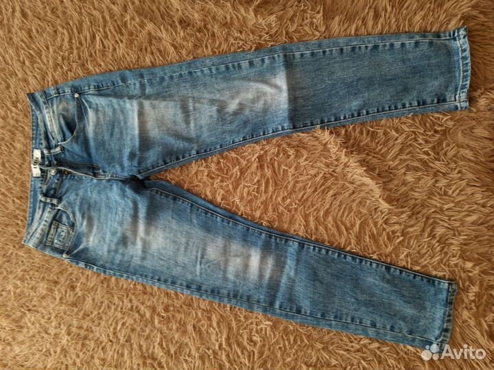 Джинсы женские