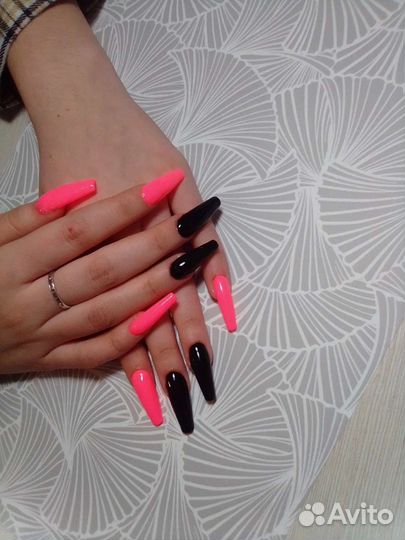 Маникюр и педикюр