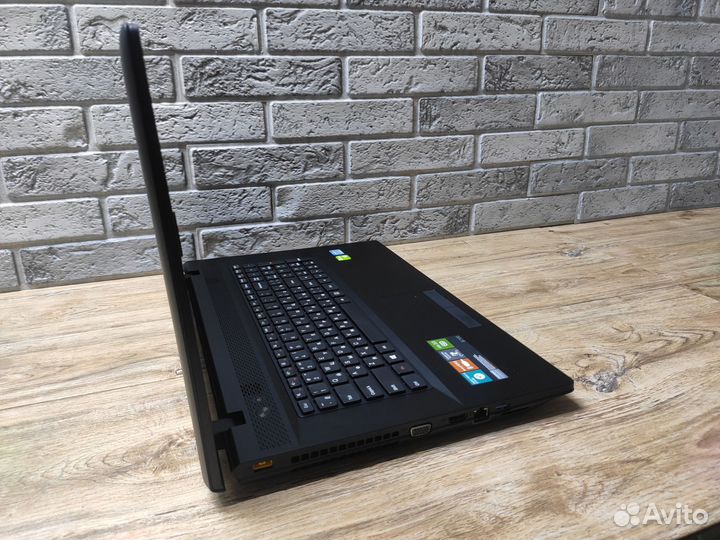 Ноутбук Lenovo g700