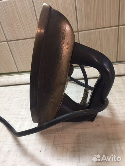 Утюг интерьерный