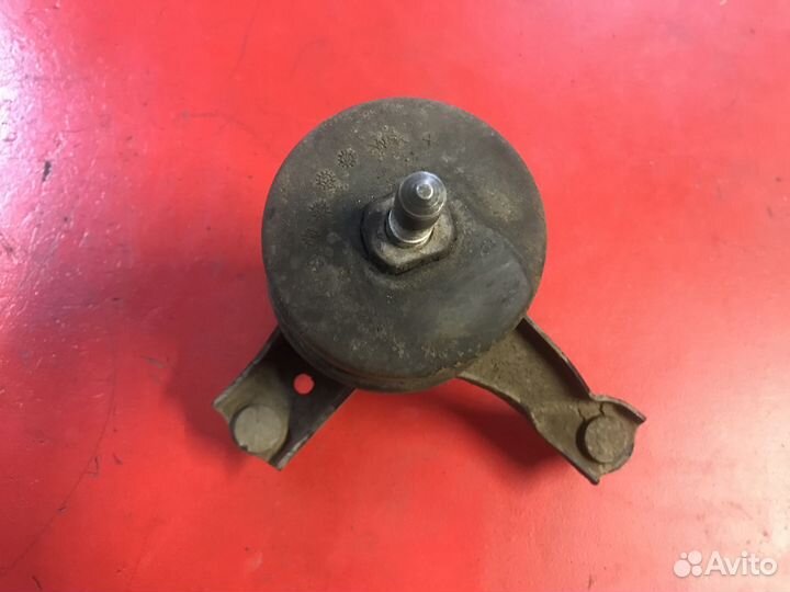 Опора двигателя правая Toyota Camry V50 2011-2017