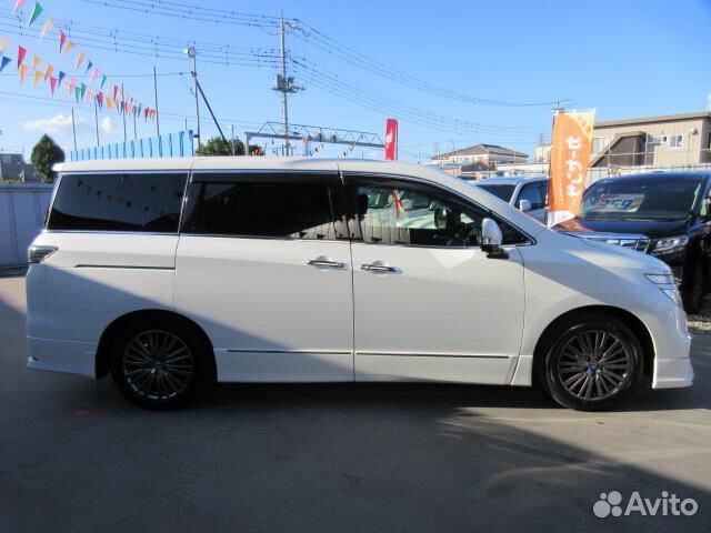 Nissan Elgrand 2.5 CVT, 2018, 14 352 км