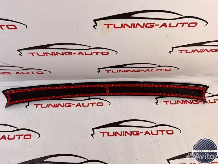 Накладка на задний бампер Mitsubishi Outlander