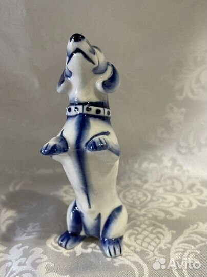 Фигурка таксы гжель авторская