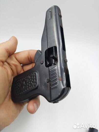 Игрушка пистолет СССР