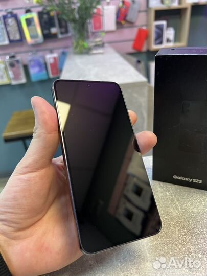 Samsung Galaxy S23, 8/256 ГБ