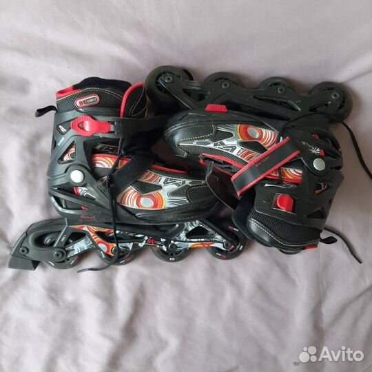 Шлем, роликовые коньки детские и взрослые