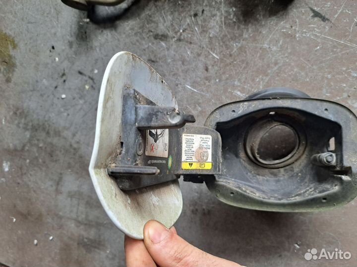 Лючок бензобака Ford Mondeo