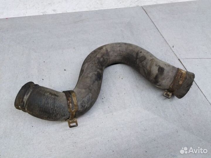 Патрубок системы охлаждения