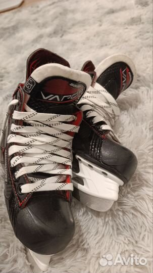 Хоккейные коньки bauer 32