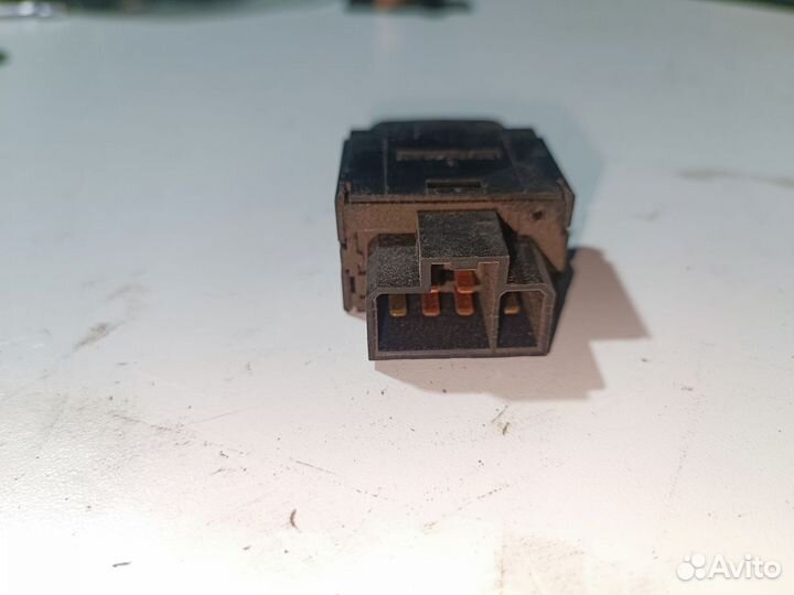 Кнопка заднего омывателя галант 7