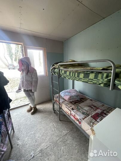 Двухярусная кровать металлическая бу