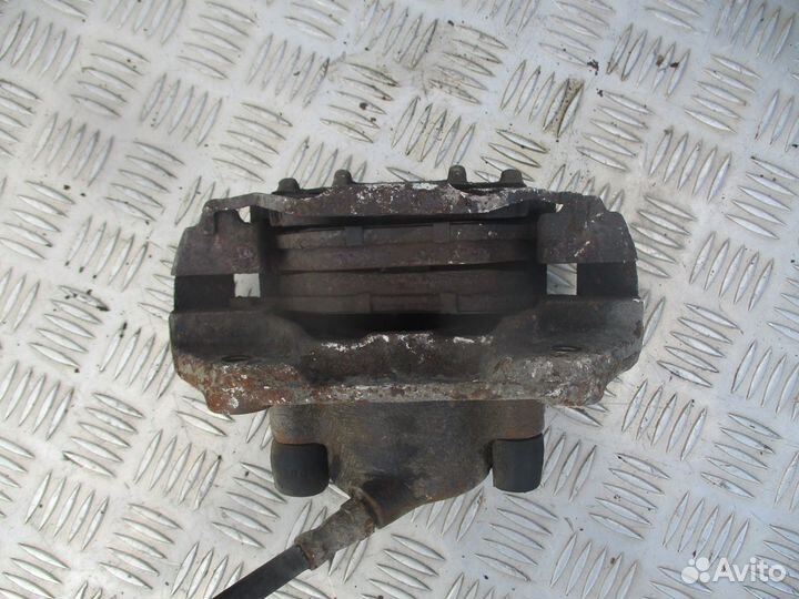 Суппорт тормозной передний правый BMW 5 E34