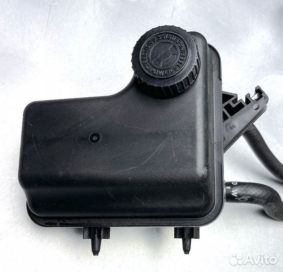 Бачок жидкости усилителя руля Пежо 607 2003г 2.2л