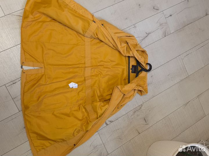 Плащ женский